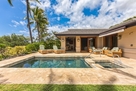 Pool & jacuzzi w/lounge furniture & covered l