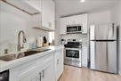 Vanellie Home - Monrovia 