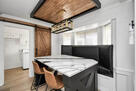 Eat or hangout in the kitchen