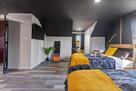 Residence with Hot Tub Tv