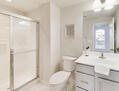 Full Bathroom 4