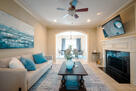 Stylish 2-BR Condo in Hudson Oaks 