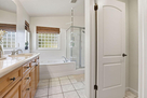 Modern Spacious 3 BD 25 BA King Office