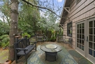 Cozy urban oasis in the garden