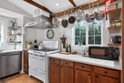 Furnished One Bedroom Cottage in Fairfax
