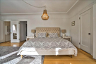 Master king bed