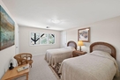 Downstairs bedroom with 2 twin beds