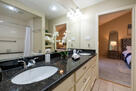 Stylish 2-BR Condo in Hudson Oaks 