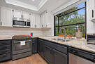 Full kitchen 2
