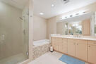 Furnished 2/2 Condo Downtown Austin