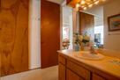 Bathroom vanity