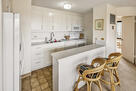 Cook-ready kitchen w/ cookware included