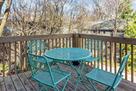deck table / chairs
