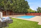 Fully Furnished with Pool near Downtown