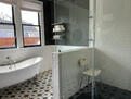 1 Bathroom Shower and Tub
