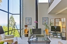 Elegant Executive Flat on Telegraph Hill