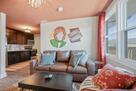 Country Artist Themed Apartment Downtown