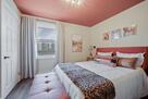 Country Artist Themed Apartment Downtown