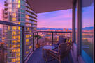 Luxury Cityview Euro-Modern Condo