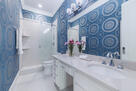 En-suite guest bathroom