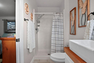 Downstair Master Room 2 Private Bathroom