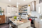 Spacious Luxury View TH  Near  Downtown
