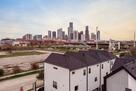  Houston Haven with Beautiful Skyline Vw