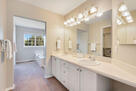 5 Bed 4 Bath Near Harmony Corridor