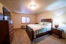 Bedroom 2 - Queen bed