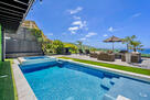 Hillside Mini-Mansion, Ocean Views 