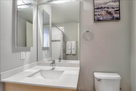 Beautifully Appointed 1 Bdm Condo 9th fl