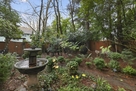 Cozy urban oasis in the garden