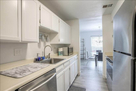 Updated 2 Bed 2 Bath Condo Near Transit