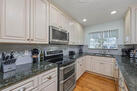 fully equipped kitchen for easy meal prep