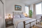Modern Cozy Parkview Anaheim Townhouse