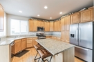 Full Kitchen with Appliances and Island