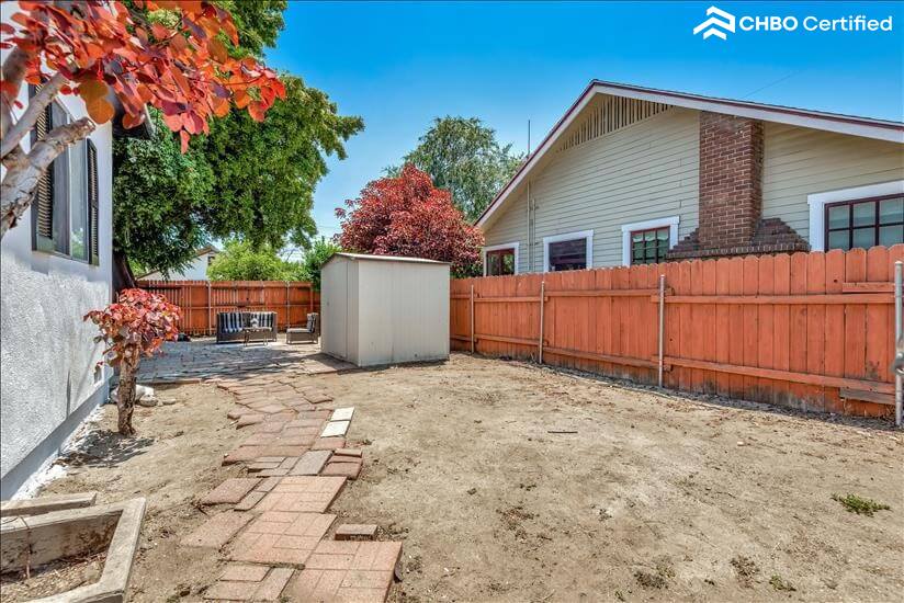 Vanellie Home - Monrovia