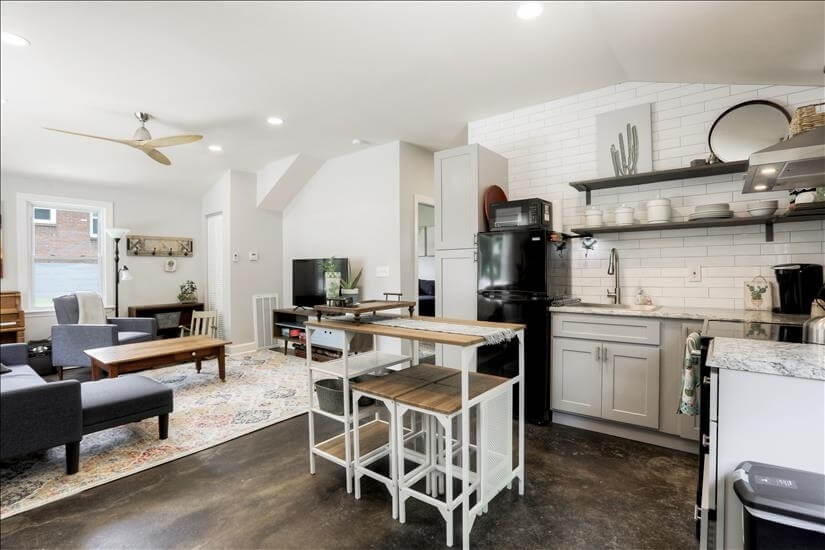 Furnished Houses for Rentals Long & Short Terms Apartments Corporate