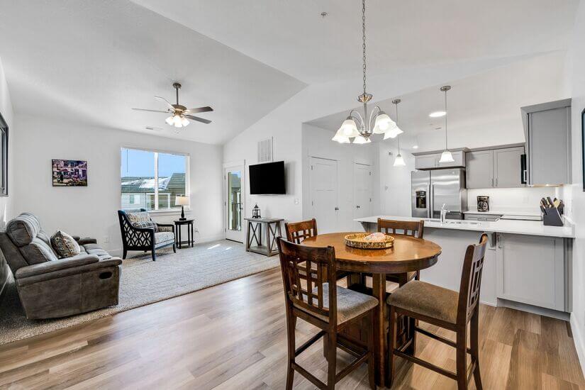 Furnished Rental in Riverton