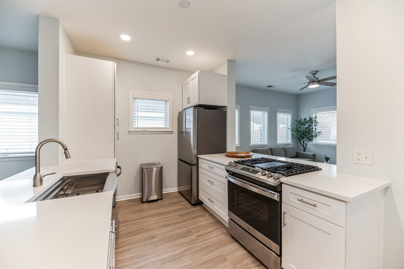  Beautiful Furnished Home In Charleston