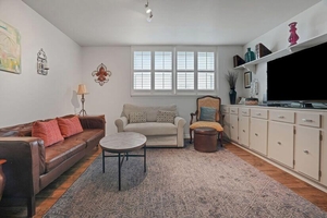 3Bed 2Bath on St Charles-Garden District
