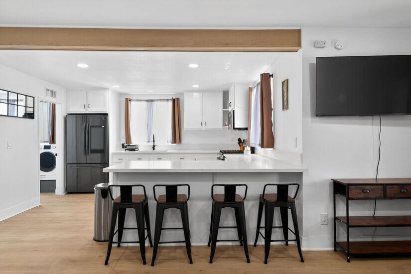 Furnished House Near Down Town Riverside