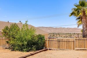 Spacious 3BR 2BA Peaceful Desert Living 