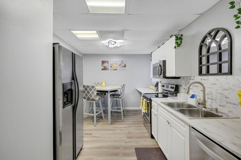 Kitchen pic #3
