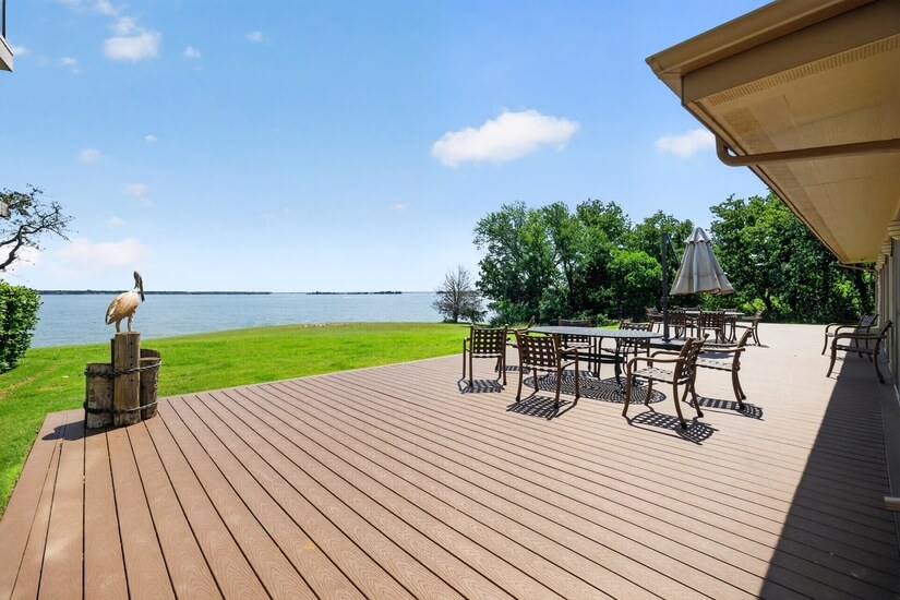 Furnished Lakeside Condo