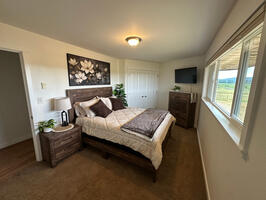 Quiet and Beautiful Home In WA