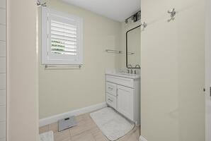 Fully Furnished Rental home in Wells ME