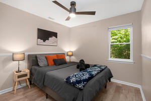2nd Guest bedroom Queen bed