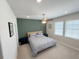 2nd floor suite. king bed. 10inch serta