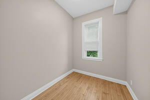 Beautiful Unit in Chicago TriTaylor